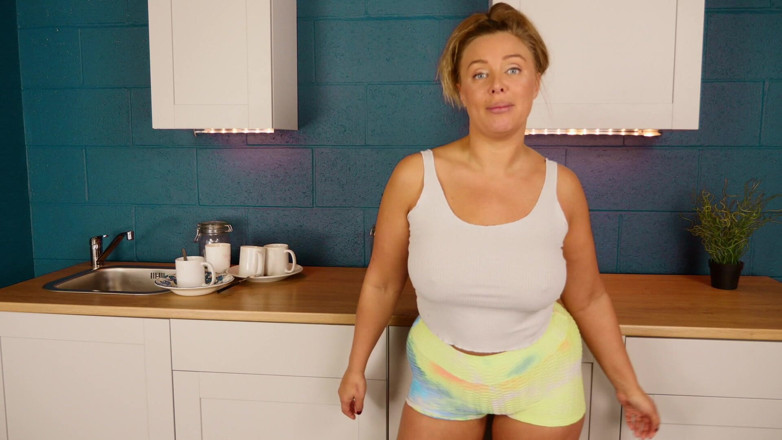 Babestation: Beth Bennet