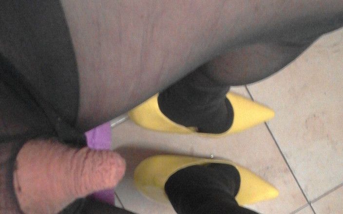 DONNA ROSA: Metti un dildo grosso plug