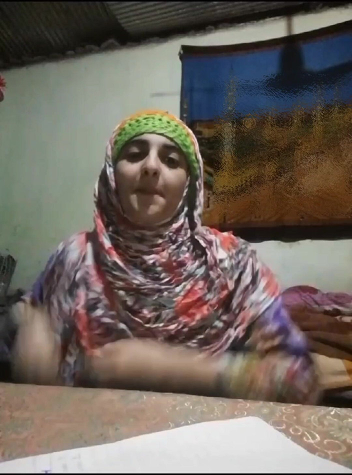 MehwishAly: Mój czn pokazuje cycki dla fanów