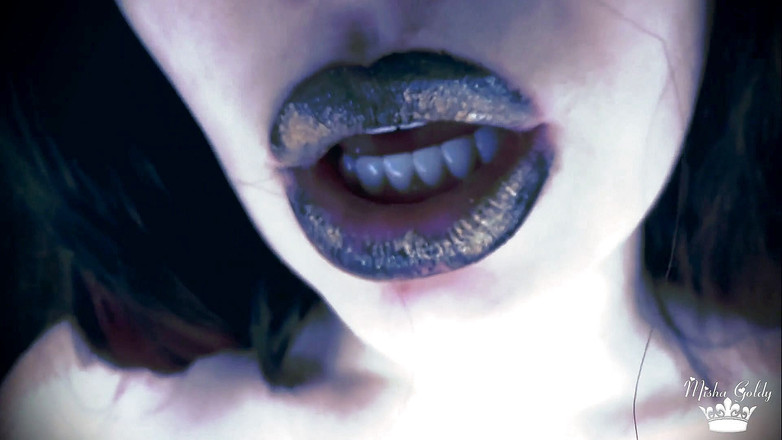 Goddess Misha Goldy: 残酷的banshee会在你口爆后吃你并一次又一次地让你复活