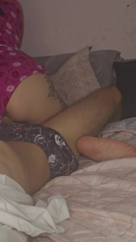 Ho Avuto Un'erezione Enorme Quando Ho Abbracciato Mia Sorellastra E Tutto È Sfuggito Di Mano
