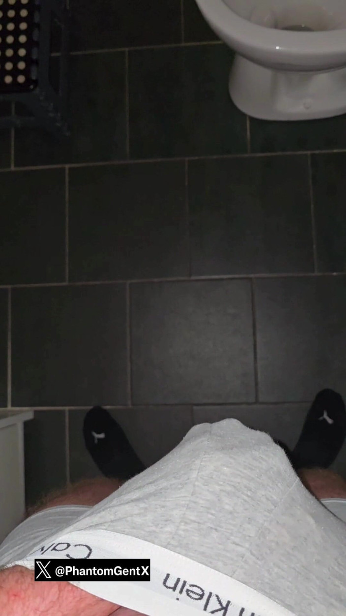 PhantomGentX: Dominant PhantomGentX Strokes Thick Cock with Provocative Dirty Talk