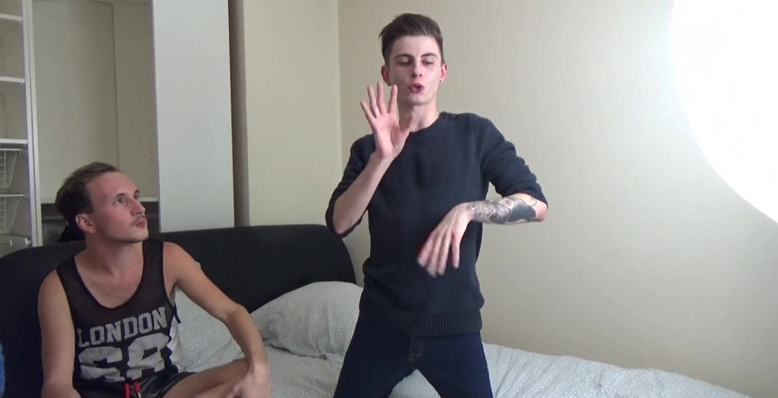 Crunch French bareback porn: 2744 Special French Webcam with Maxence Angel and Romantik