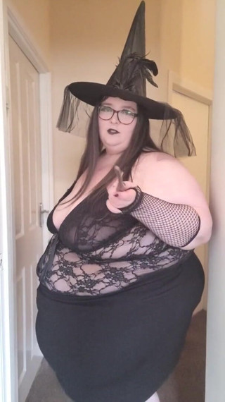 SSBBWLadyBrads: The fat ssbbw bully witch
