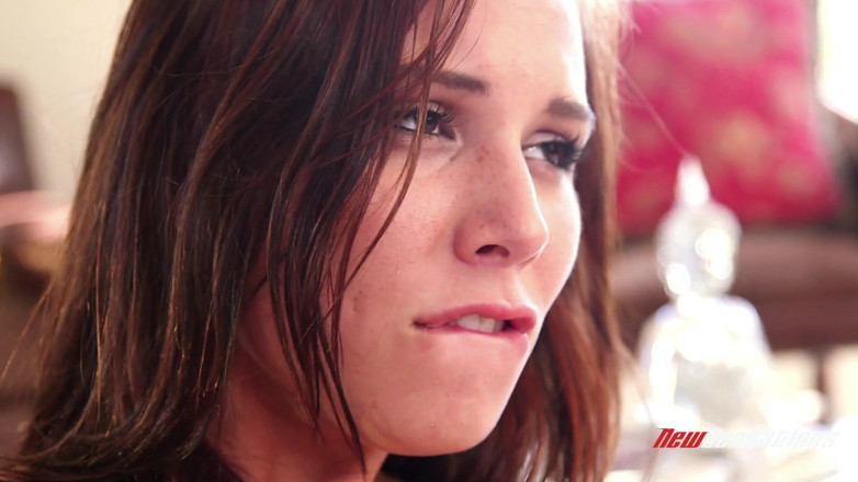 Girl Girl XXX: Aidra Fox, Riley Reid și Remy Lacroix - meet Aidra Fox