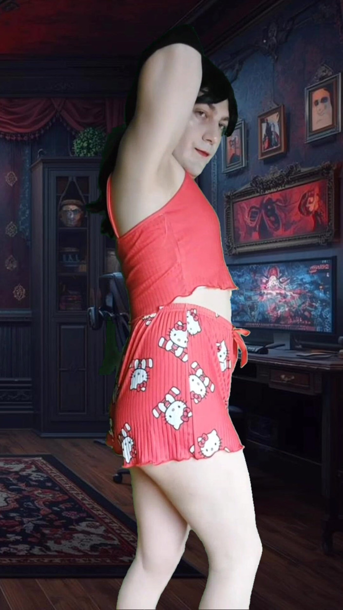 Kitty_Cross: White Feminine Pretty Sissy in Sweet Shorts Booty Dance