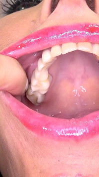 Vidéo fétiche de la bouche avec Valentina Sierra