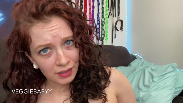 Veggiebabyy: Regardez mon visage pendant que je me fesse