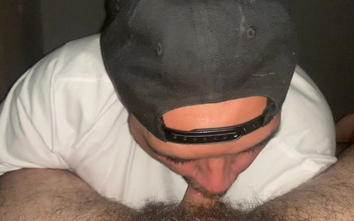 SloppyToppy: Heterosexueller freund liebt, wie sich sein schwanz in meinem mund...