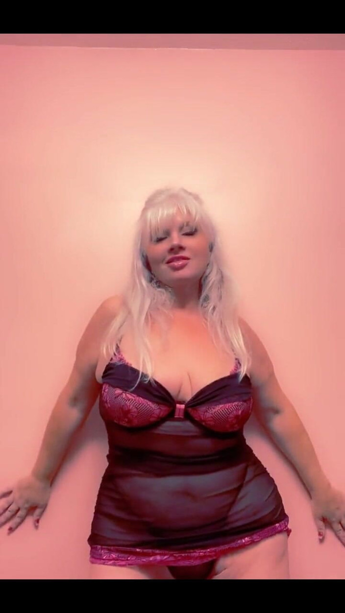PaintedRose: Vũ công riêng tư