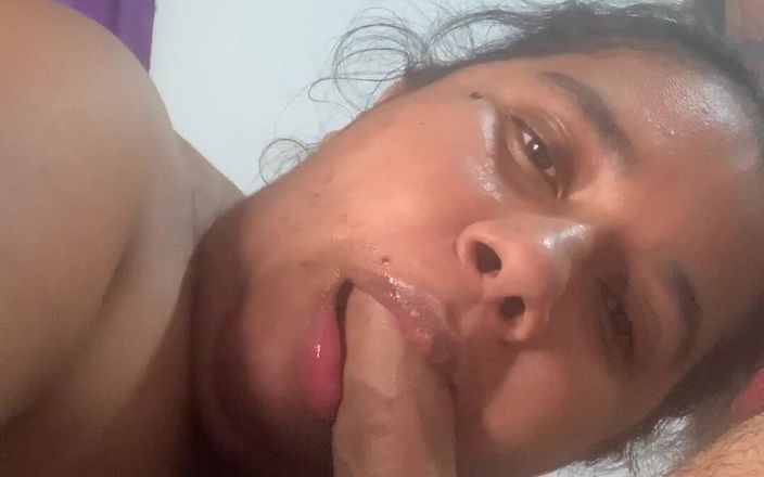 Paisa Mexi: Colombiana fazendo oral delicioso