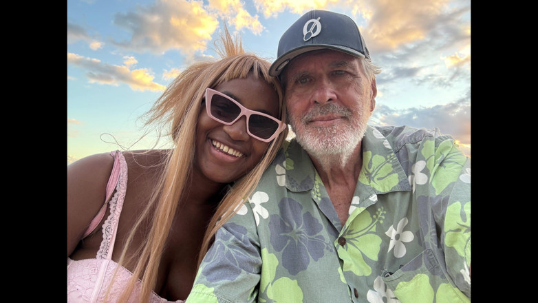 Pastel Allure: Pastel i Rex Obciąganie o zachodzie słońca