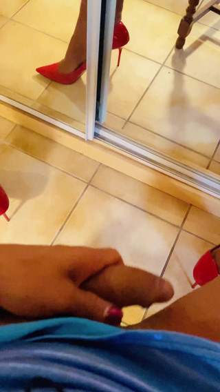 Luciana Foxx: Sborra davanti allo specchio