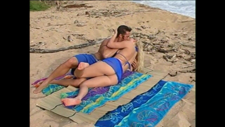 Vintage Usa: Cewek semok rambut pirang lagi asik nikmatin kontol besar di...