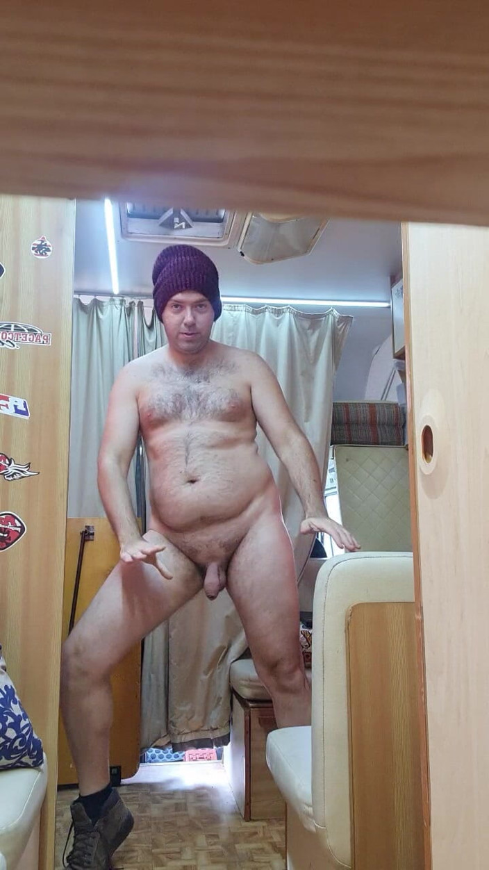 Mirko2589: 캠퍼에서 모두 벌거벗은 채