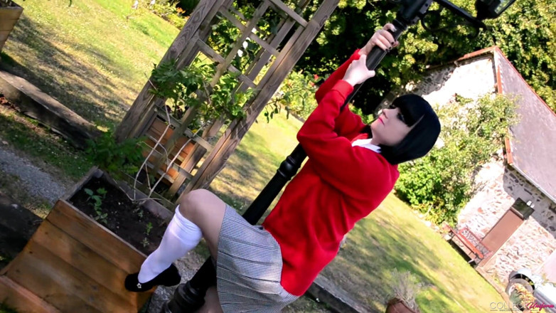 College Uniform: Video in uniforme rossa con natahlia steel