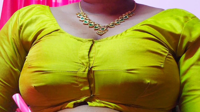 Desi Mohini: Indian Aunty Enjoying with Neighbour