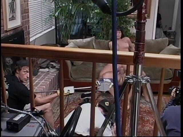 Butt Paradise: 珠宝黑发宝贝被大鸡巴操
