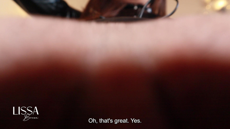 Lissa Brown: 巨人吞噬一个微不足道的人