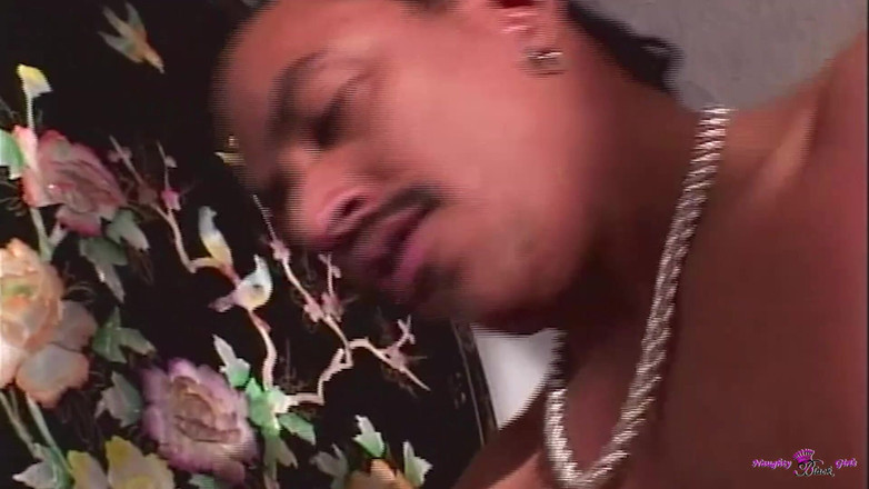 Naughty Black Girls: Jugoso coño de Monica Sweetheart está teniendo un tratamiento de...