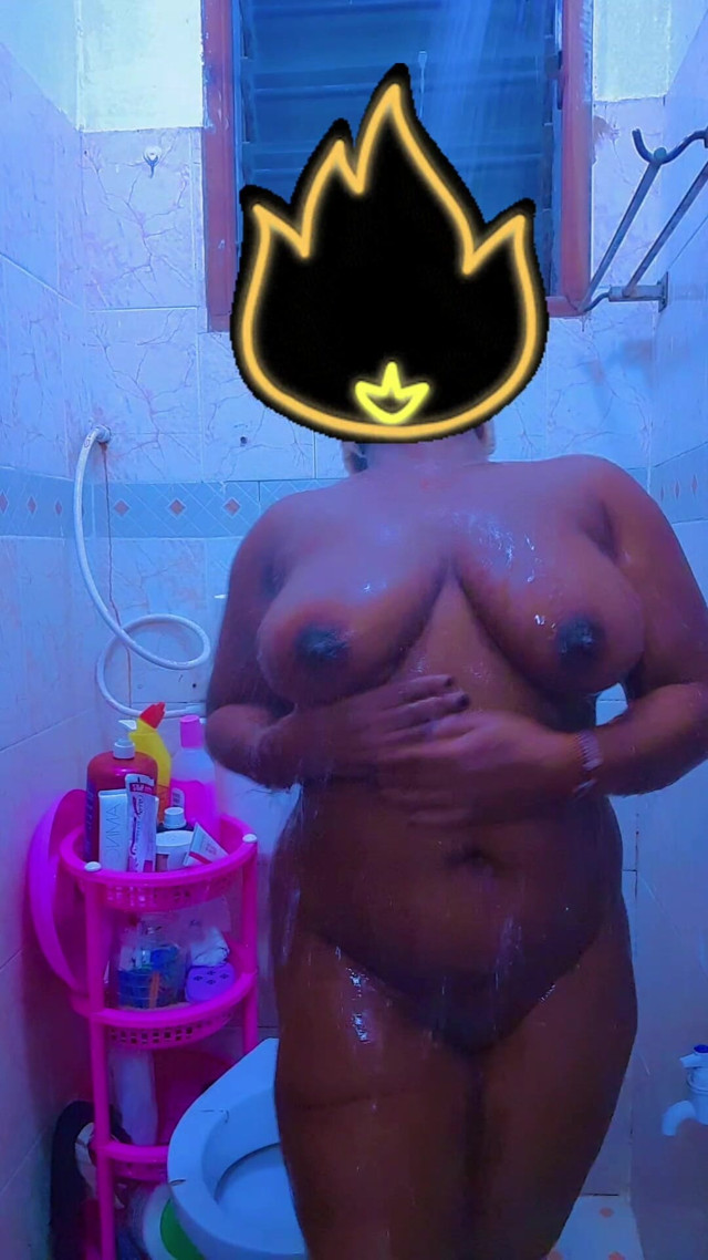Temptation in Shower (Darcy) Temptation in Shower (Darcy)