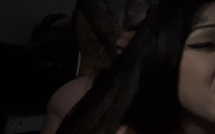 Daddy nasty: Sürtük domaltarak alıyor