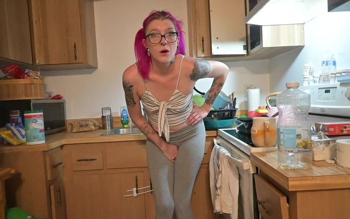 Miss Ellie Roleplay: Prace domowe siusiu desperacja