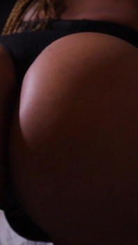 Evelynbootyboo erotické sólové video