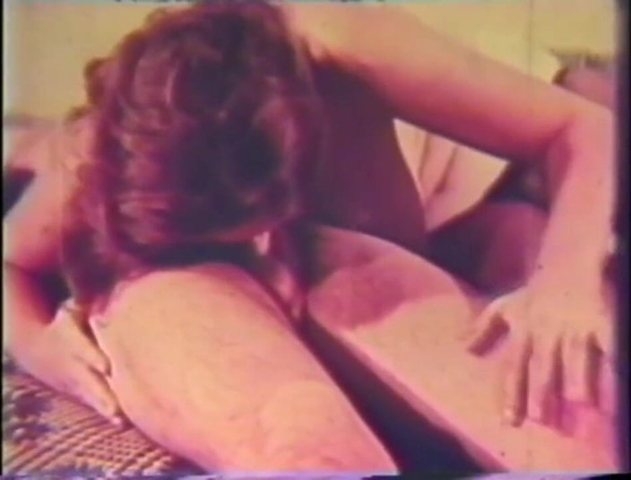 Vintage Usa: Edepsiz klasik bir esmer için ateşli sakso!