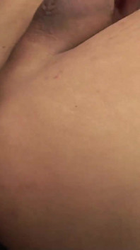 La trans gloria viene sborrata in faccia dopo che incula un ragazzo