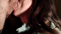 ElivaLove: Velmi zblízka pohled na pulzující sperma v ústech s odpočítáváním