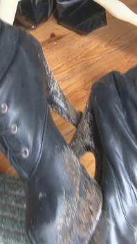 HD Uctívání zadku Muddy Boot