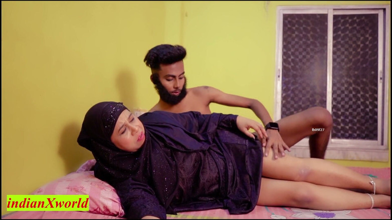 IndianXworld Premium: Indische bengalische muslimische ehefrau betrügt sex mit altem devar! Heißer...