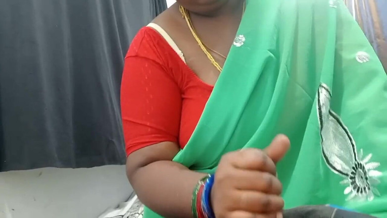 Veni: Tamilische stiefmutter erwischt stiefsohn beim masturbieren und half ihm, schnell...