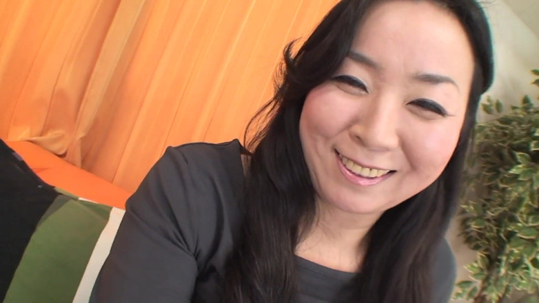 Japan Lust: Japanska MILF leksakade och borrade till randen