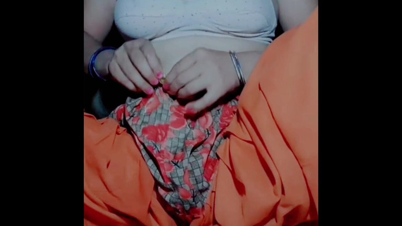 TricolorMusic3: Ateşli desi kız tek başına tam zevk, ateşli göğüsler, seksi...