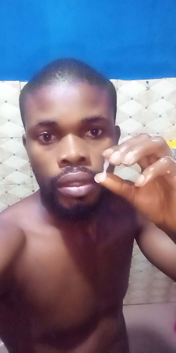 DavidNaijabigdick: Fodendo meu pau grande e peludo silenciosamente por causa do...