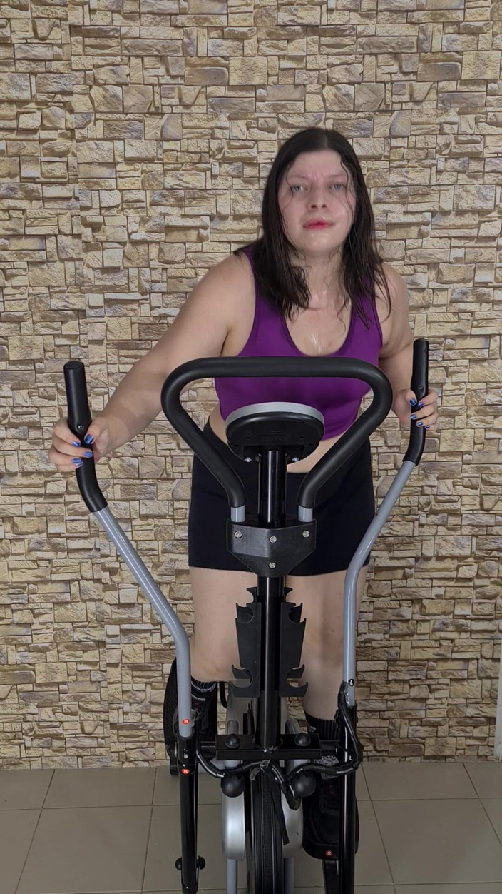 Alice H: Sweat Fetish Workout