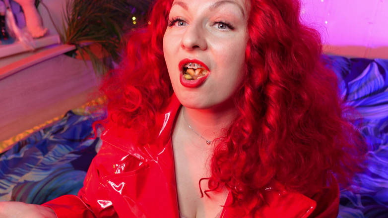 Arya Grander: ASMR food fetish video