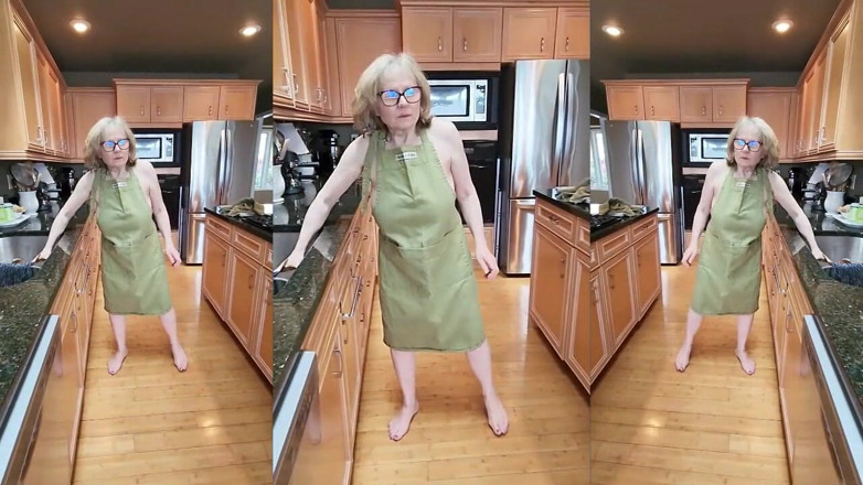 MarieRocks: A GILF mais sexy do mundo em sua cozinha