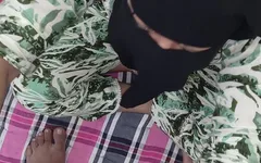 Подруга дези в хиджабе трахается, наслаждается