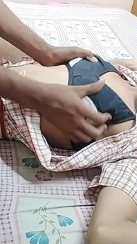 Fată indiană desi studentă futută