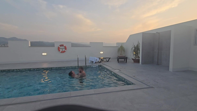 Jimbob Star Productions: Knullar i poolen