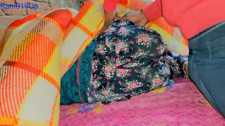 Rakesh: Ấn Độ Hauswaif Rani Bhabhi chơi hậu môn faking Desi Hauswaif...
