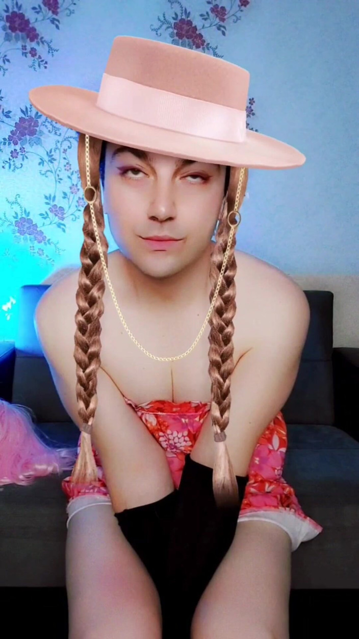 Kitty_Cross: Vampirish krása atraktivní a svůdná