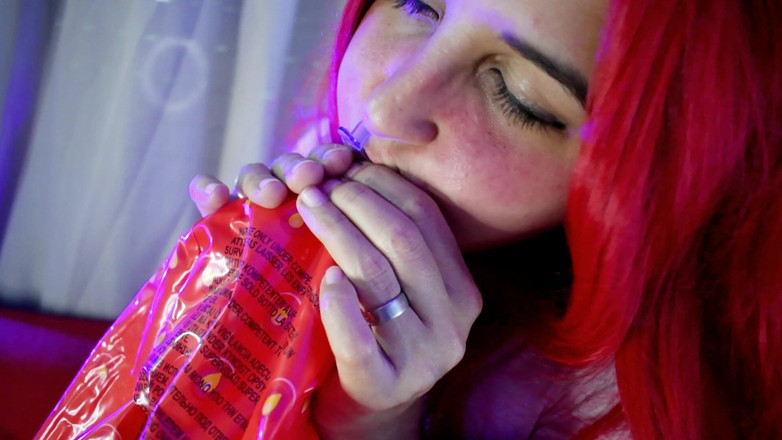 melu_world: Mary jane blow aur savaari stroberi bichbol - Bunny Looner