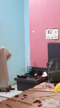 desi Bhabi Alone in Room - Moment