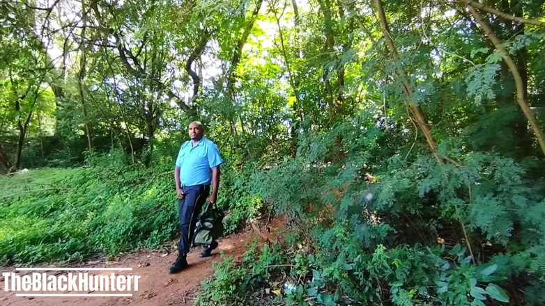 TheBlacKHunterr: Passageiro Pegou O Motorista De Ônibus No Mato