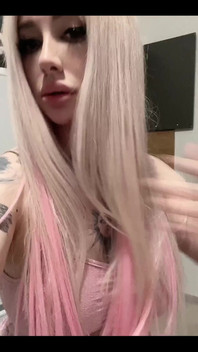 When Evening Falls and the City Is Covered with a Carpet of Stars