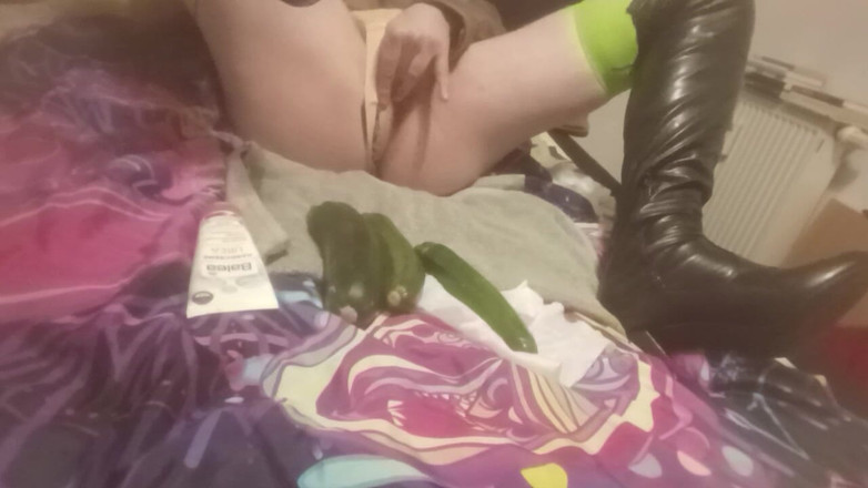 JujuTV: face-o de data aceasta cu un dovlecei